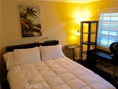 990  Trabuco  , Costa Mesa, CA