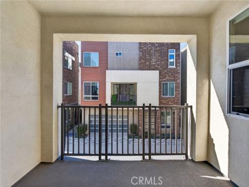 821 Brickyard , Costa Mesa, CA