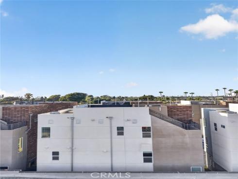 821 Brickyard , Costa Mesa, CA