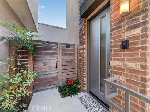 821 Brickyard , Costa Mesa, CA