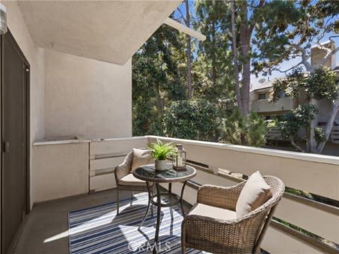 435 Bryson Springs 38 , Costa Mesa, CA