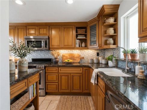 435 Bryson Springs 38 , Costa Mesa, CA