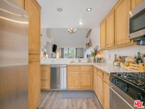 810 Baker 204 Street, Costa Mesa, CA