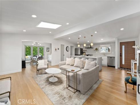 2135  Parsons   Street, Costa Mesa, CA