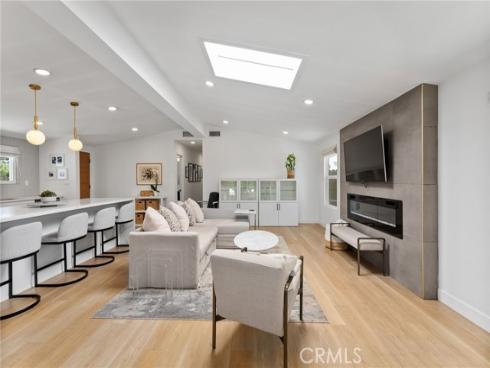 2135  Parsons   Street, Costa Mesa, CA