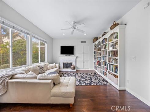 2707  Ashwood  , Costa Mesa, CA