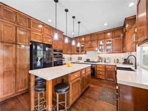 2707  Ashwood  , Costa Mesa, CA