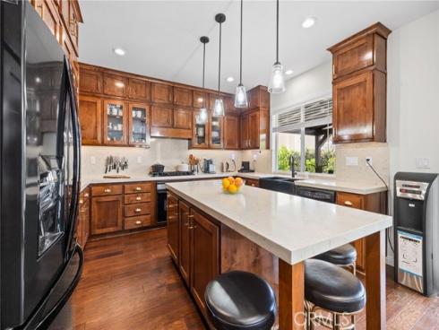 2707  Ashwood  , Costa Mesa, CA
