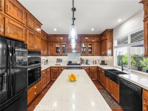 2707  Ashwood  , Costa Mesa, CA