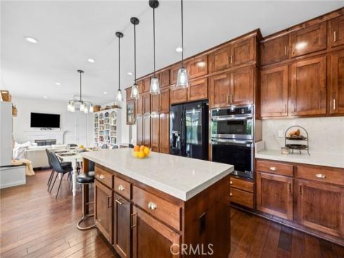 2707  Ashwood  , Costa Mesa, CA
