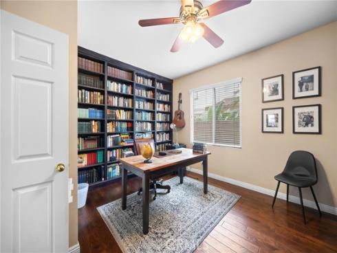 2707  Ashwood  , Costa Mesa, CA