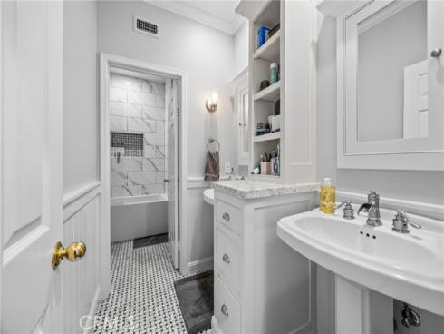 2707  Ashwood  , Costa Mesa, CA