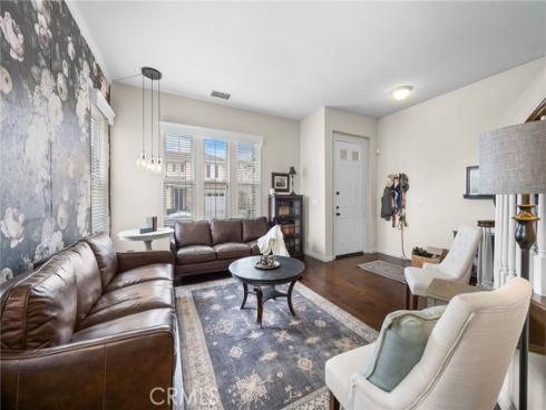 2707  Ashwood  , Costa Mesa, CA