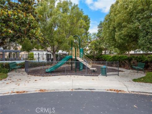 2707  Ashwood  , Costa Mesa, CA