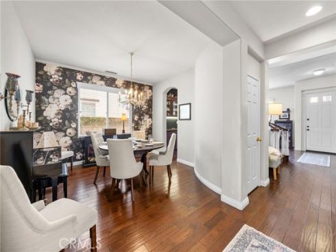 2707  Ashwood  , Costa Mesa, CA