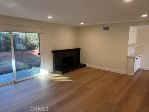 975  Junipero  , Costa Mesa, CA