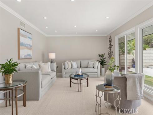 2904  Club House   Road, Costa Mesa, CA