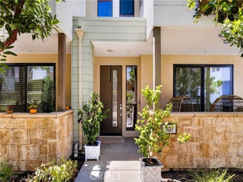 1687  Grand View  , Costa Mesa, CA