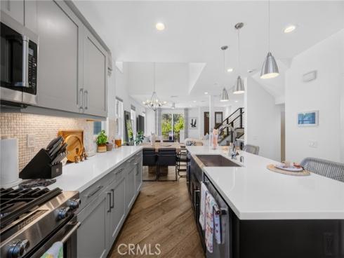 1687  Grand View  , Costa Mesa, CA