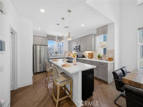 1687  Grand View  , Costa Mesa, CA