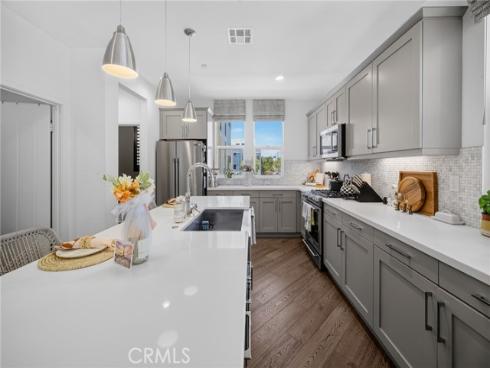1687  Grand View  , Costa Mesa, CA