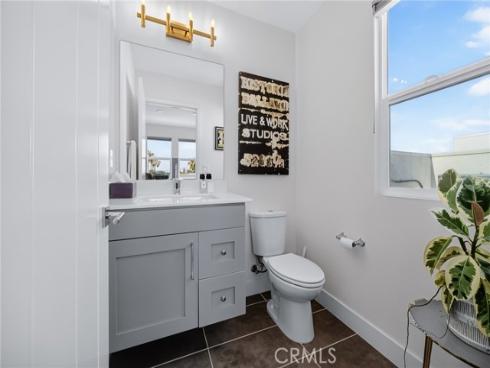 1687  Grand View  , Costa Mesa, CA