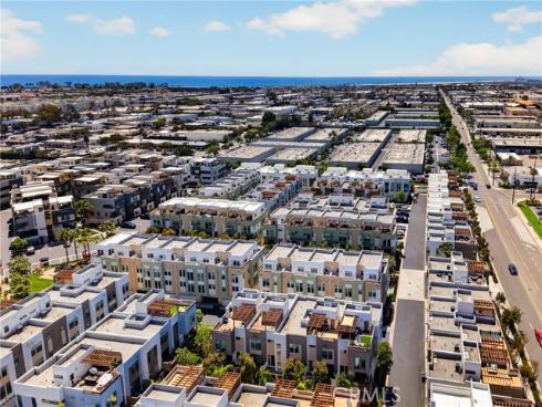 1687  Grand View  , Costa Mesa, CA