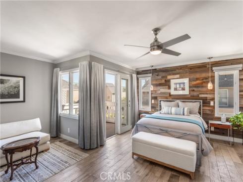 2463  Irvine  A2  Avenue, Costa Mesa, CA