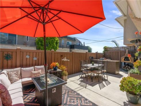 2463  Irvine  A2  Avenue, Costa Mesa, CA