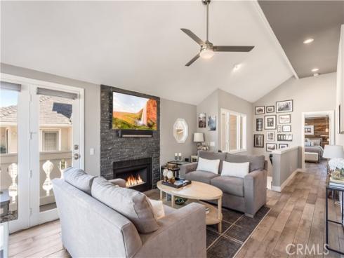 2463  Irvine  A2  Avenue, Costa Mesa, CA