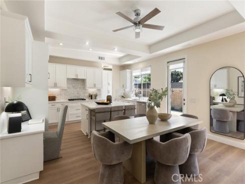 267  Mesa Dr  , Costa Mesa, CA