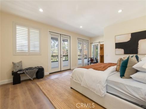 267  Mesa Dr  , Costa Mesa, CA