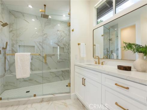267  Mesa Dr  , Costa Mesa, CA