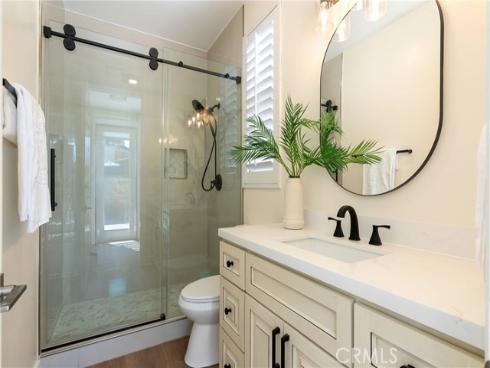 267  Mesa Dr  , Costa Mesa, CA