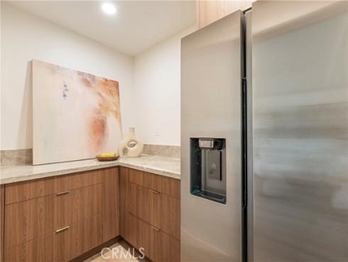 810  Congress  , Costa Mesa, CA