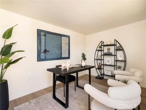 810  Congress  , Costa Mesa, CA