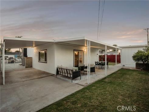 810  Congress  , Costa Mesa, CA