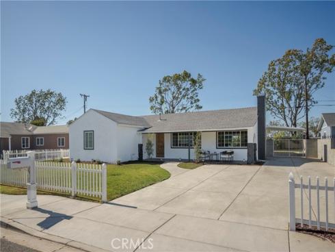 810  Congress  , Costa Mesa, CA
