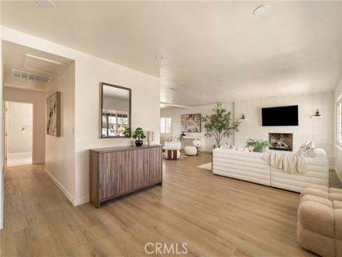 810  Congress  , Costa Mesa, CA