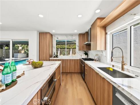 3368  California  , Costa Mesa, CA