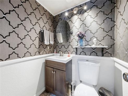 905  Hyde   Court, Costa Mesa, CA
