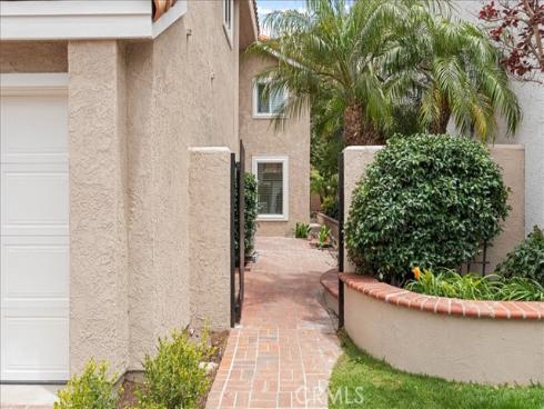 1945  Sundance  , Costa Mesa, CA
