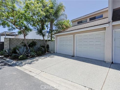 444  Bryson Springs  , Costa Mesa, CA