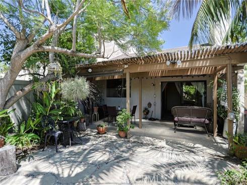 444  Bryson Springs  , Costa Mesa, CA
