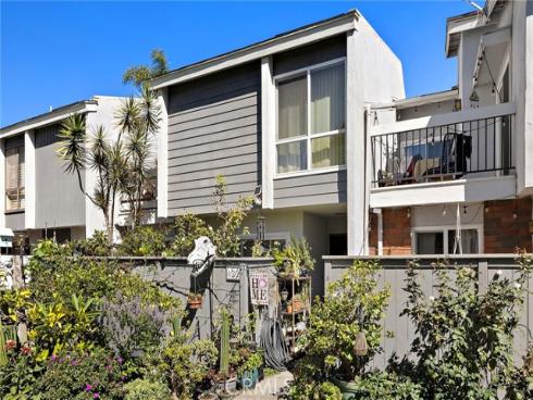 622  Whitney   Way, Costa Mesa, CA