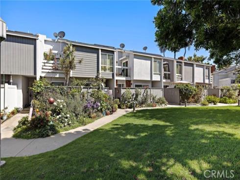 622  Whitney   Way, Costa Mesa, CA