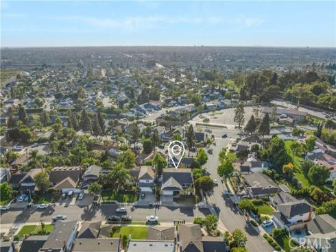 2751  Canary   Drive, Costa Mesa, CA