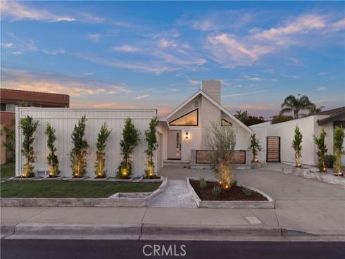 1788  Hawaii   Circle, Costa Mesa, CA