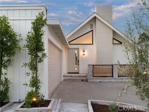 1788  Hawaii   Circle, Costa Mesa, CA