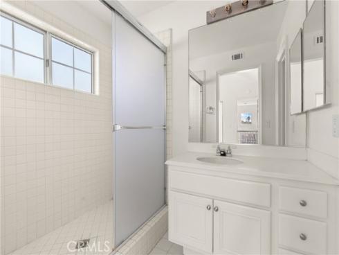 2680 Orange J , Costa Mesa, CA